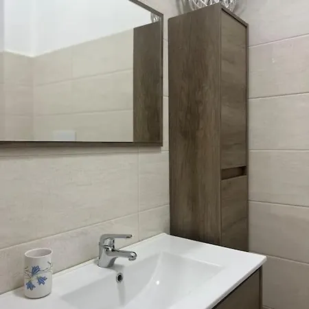 Bilocale A 100 Metri Dal Mare Apartmán